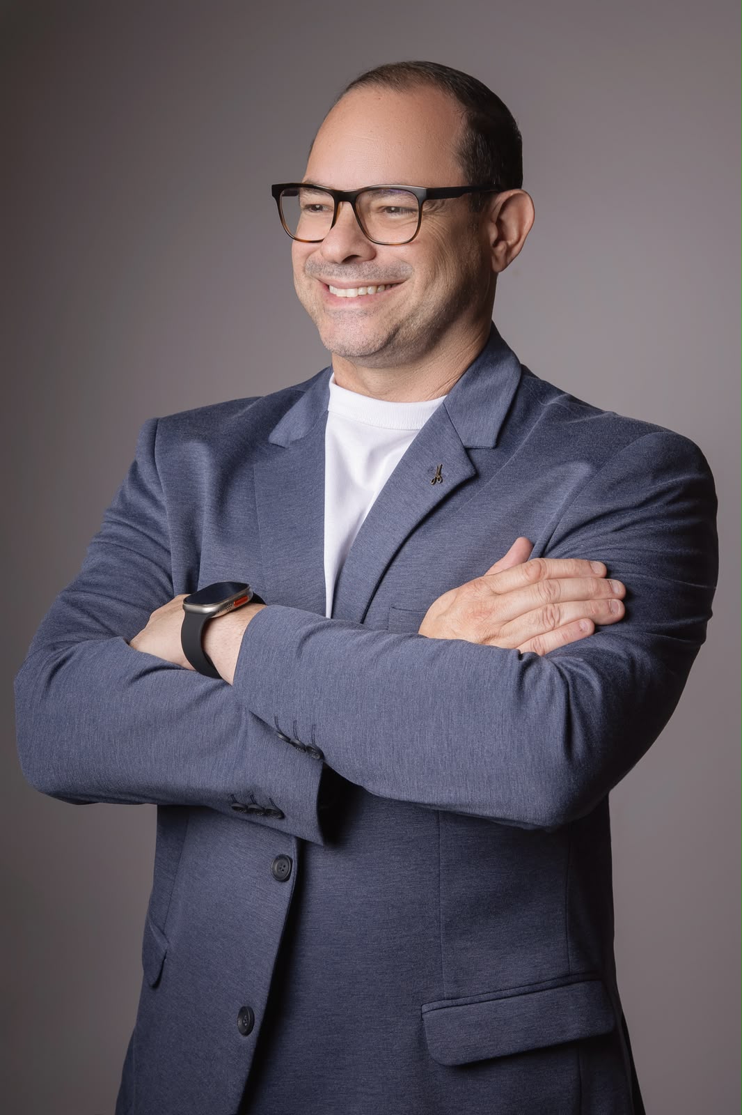 Leonardo Vizoná — Fundador da LV Intelligence